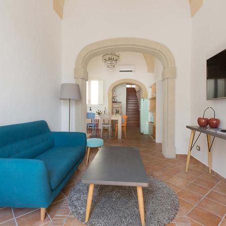 Mimi' Maison by BarbarHouse Lecce Bagian luar foto